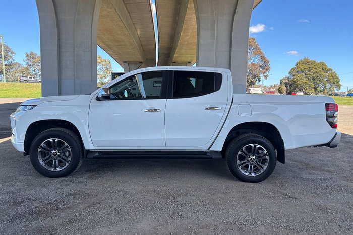 2023 Mitsubishi Triton GLS