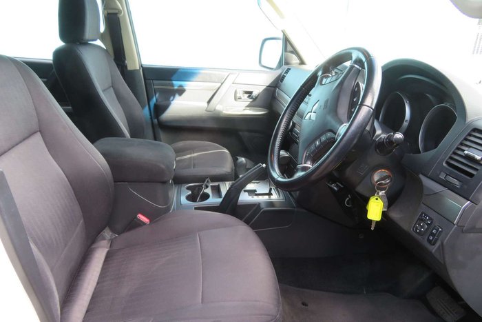 2012 Mitsubishi Pajero GLX-R