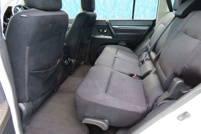 2012 Mitsubishi Pajero GLX-R