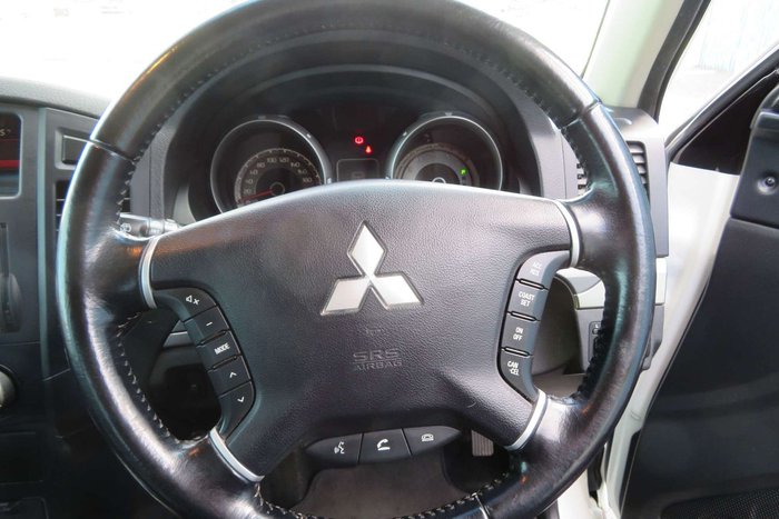 2012 Mitsubishi Pajero GLX-R