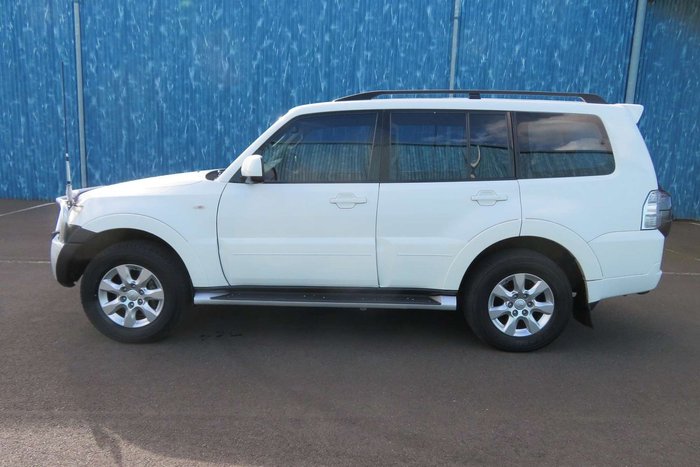 2012 Mitsubishi Pajero GLX-R
