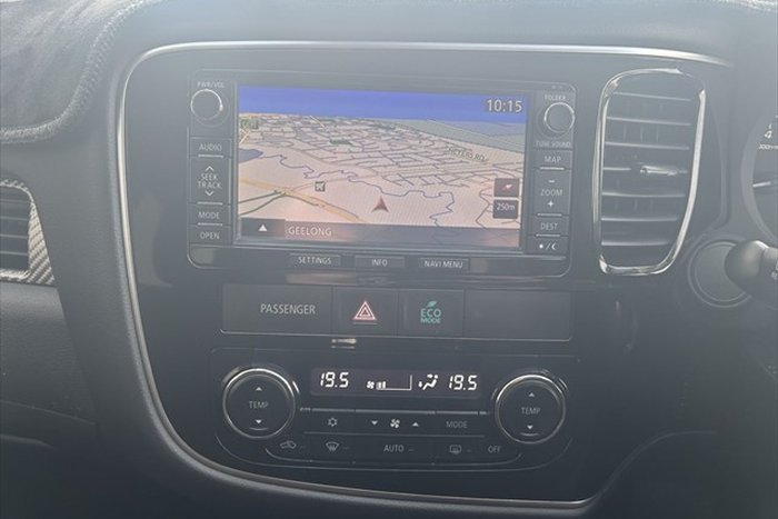 2015 Mitsubishi Outlander XLS