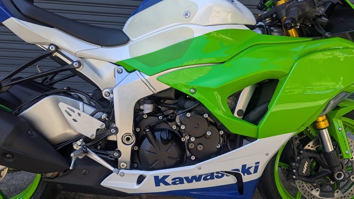 2024 Kawasaki NINJA ZX-6R (636) KRT EDITION Green