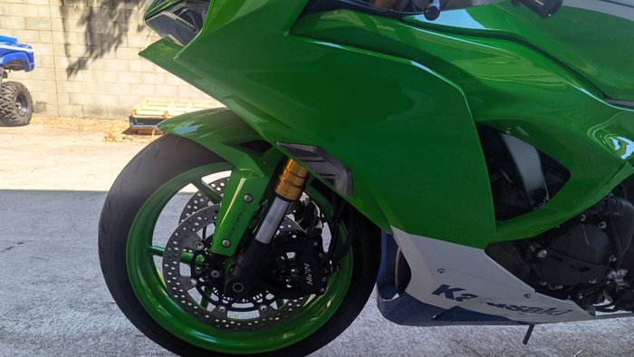 2024 Kawasaki NINJA ZX-6R (636) KRT EDITION Green