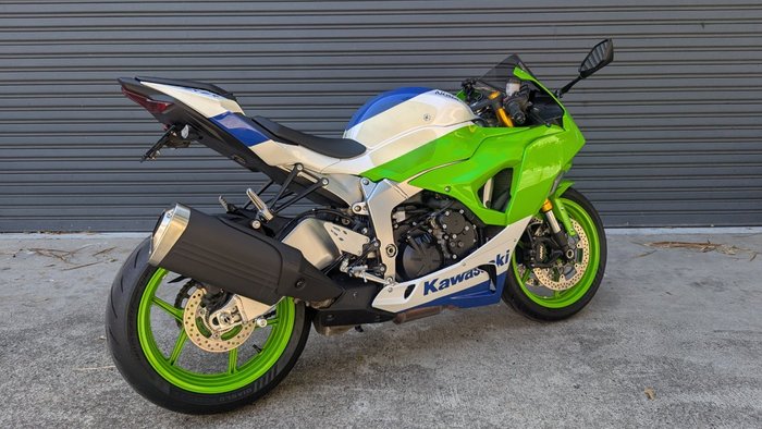 2024 Kawasaki NINJA ZX-6R (636) KRT EDITION Green