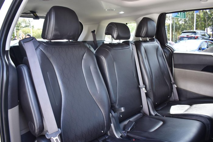 2024 Kia Carnival GT-Line HEV KA4 PE MY25 Snow White Pearl