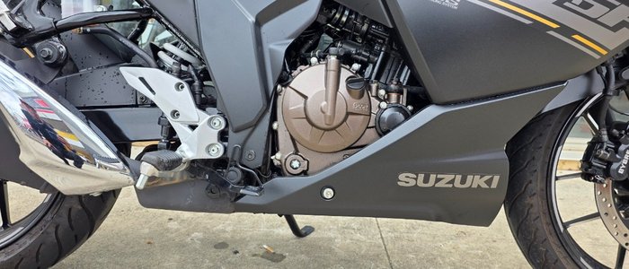 2023 Suzuki GIXXER BLACK