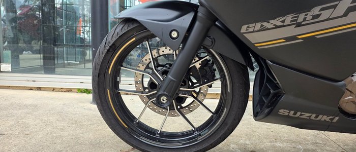 2023 Suzuki GIXXER BLACK