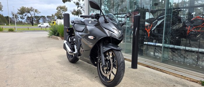 2023 Suzuki GIXXER BLACK
