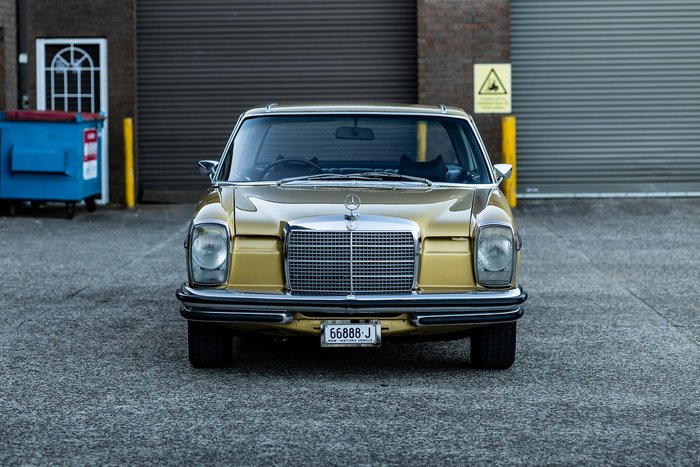1973 Mercedes-Benz 280CE W114 Gold