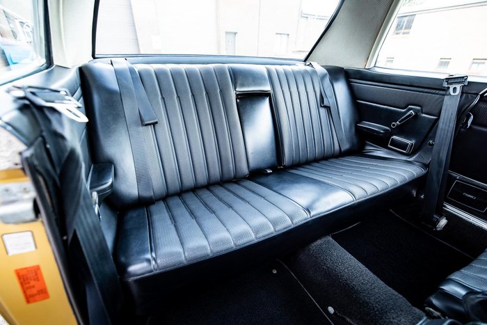 1973 Mercedes-Benz 280CE W114 Gold