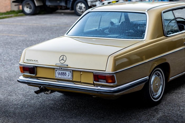 1973 Mercedes-Benz 280CE W114 Gold