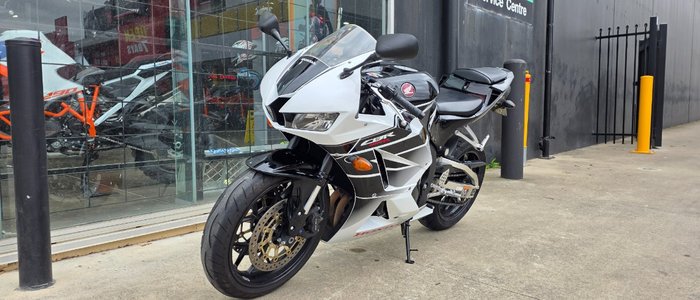 2016 Honda CBR600RR BLACK