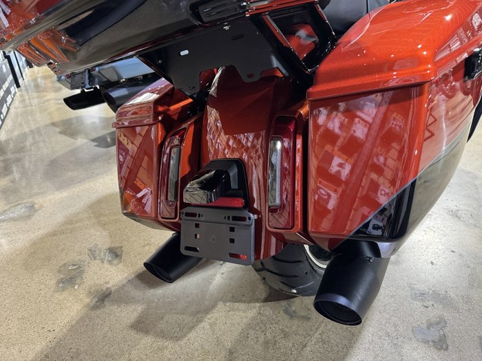 2025 HARLEY-DAVIDSON STREET GLIDE ULTRA 117 (FLHXU) ROAD WHISKEY FIRE