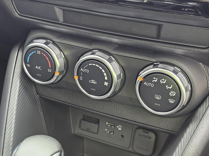 2025 Mazda 2 G15 Evolve