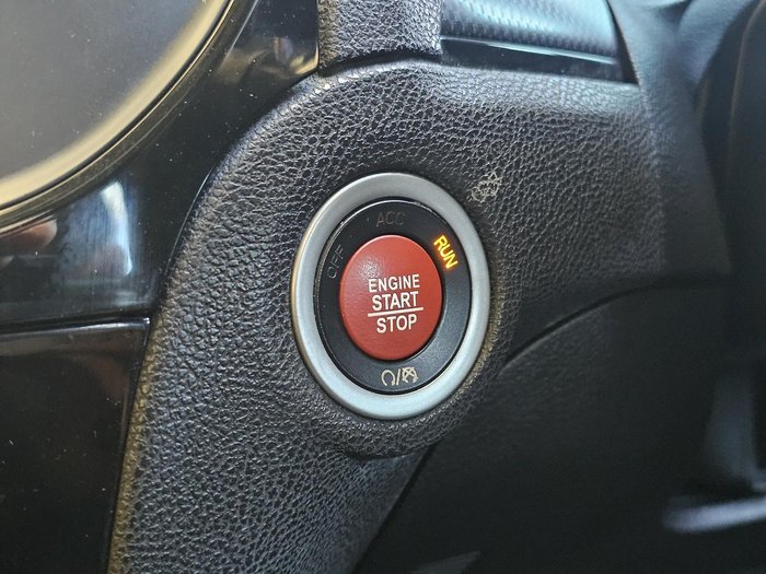 2021 Chrysler 300 SRT Core LX MY21 Bright White