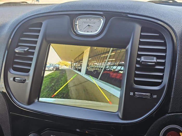 2021 Chrysler 300 SRT Core LX MY21 Bright White