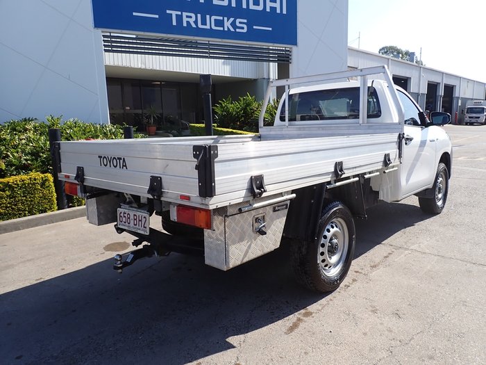 2021 TOYOTA HILUX WORKMATE WHITE