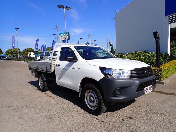 2021 TOYOTA HILUX WORKMATE WHITE