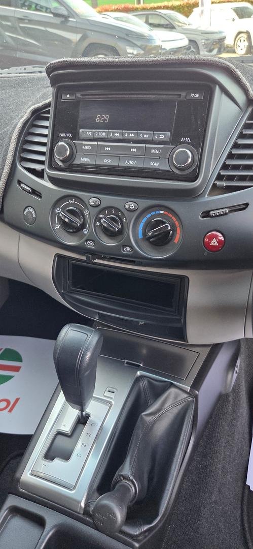 2014 Mitsubishi Triton GLX MN MY15 4X4 Dual Range White