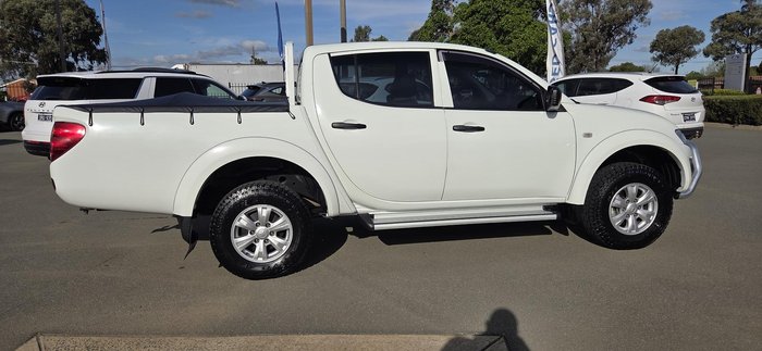 2014 Mitsubishi Triton GLX MN MY15 4X4 Dual Range White