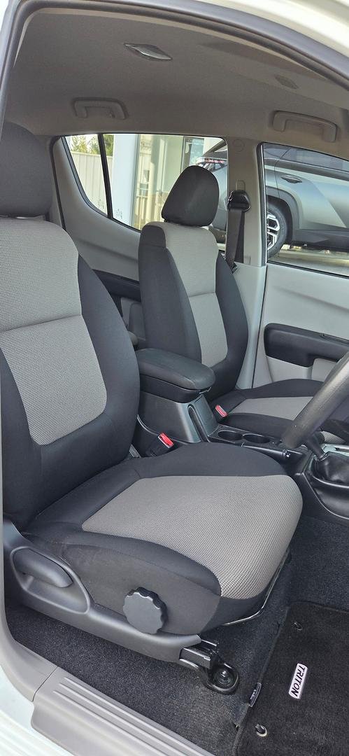 2014 Mitsubishi Triton GLX MN MY15 4X4 Dual Range White