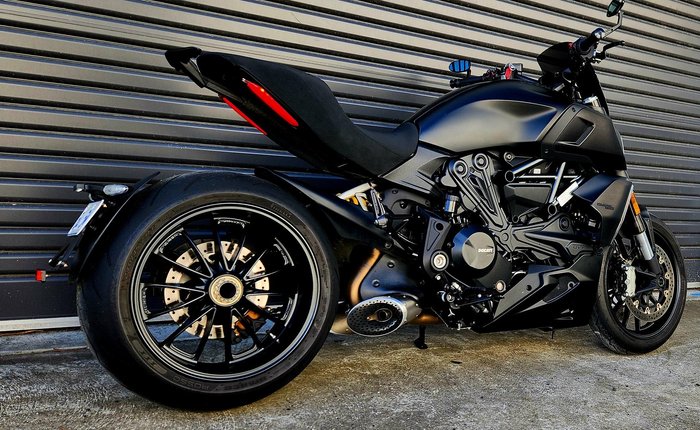 2020 Ducati Diavel 1260 Diavel Black