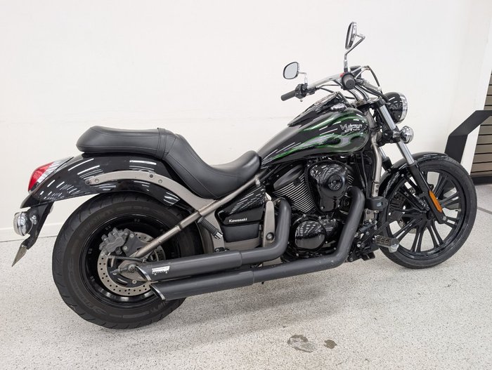 2015 Kawasaki VULCAN 900 (VN900) CLASSIC Black