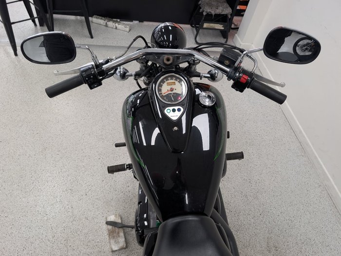 2015 Kawasaki VULCAN 900 (VN900) CLASSIC Black