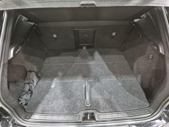2023 Volvo XC40 Plus B4 MY23 Black Stone