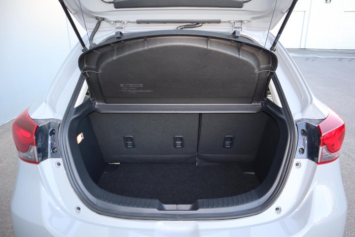 2025 Mazda 2 G15 Evolve