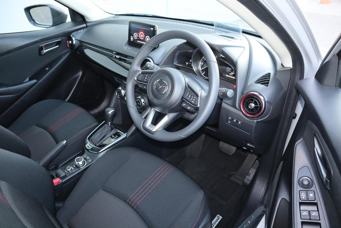 2025 Mazda 2 G15 Evolve