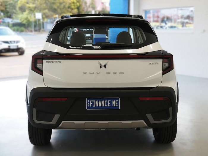 2025 Mahindra XUV3XO AX7L