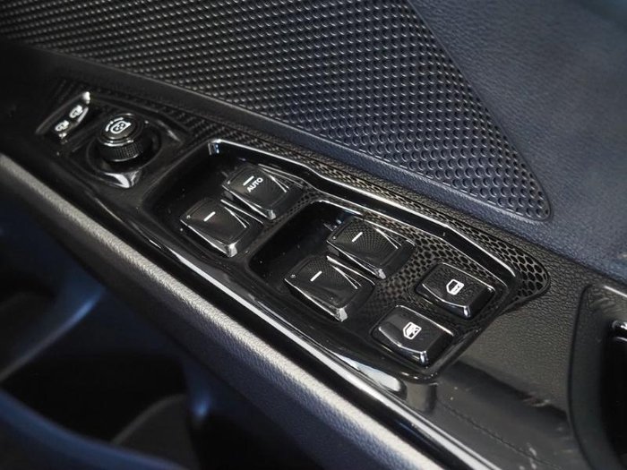 2025 Mahindra XUV3XO AX7L