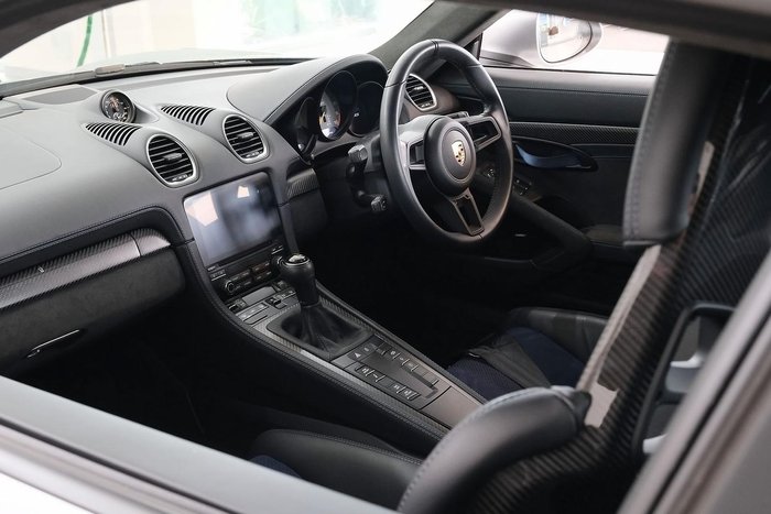 2023 Porsche 718 Cayman GT4 RS