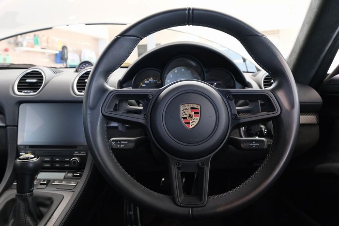 2023 Porsche 718 Cayman GT4 RS