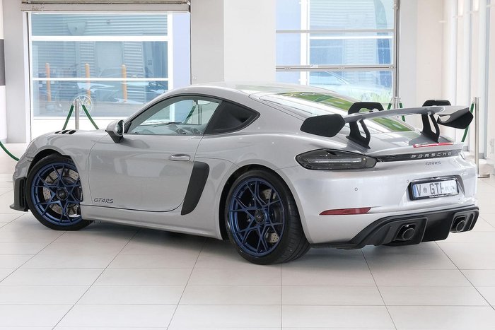 2023 Porsche 718 Cayman GT4 RS