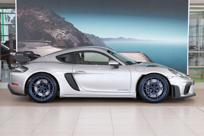 2023 Porsche 718 Cayman GT4 RS