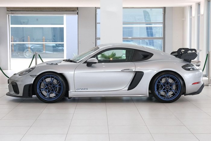 2023 Porsche 718 Cayman GT4 RS