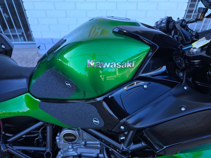 2018 Kawasaki H2 SX SE Green