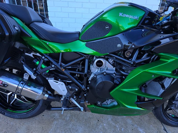 2018 Kawasaki H2 SX SE Green