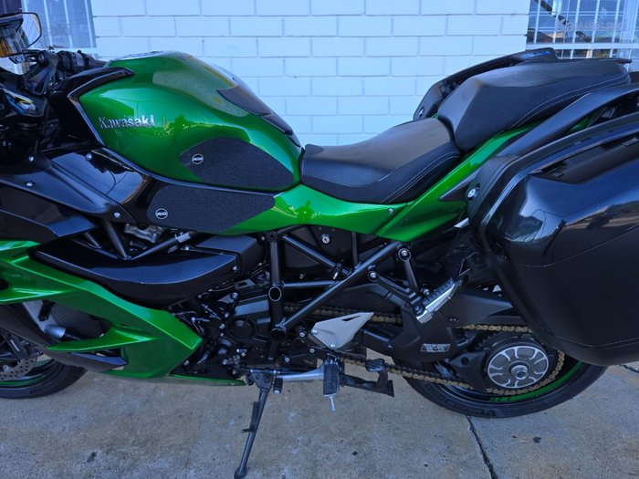 2018 Kawasaki H2 SX SE Green