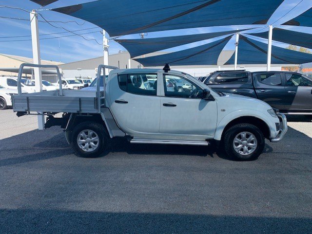 2014 Mitsubishi Triton GLX MN MY15 4X4 Dual Range WHITE
