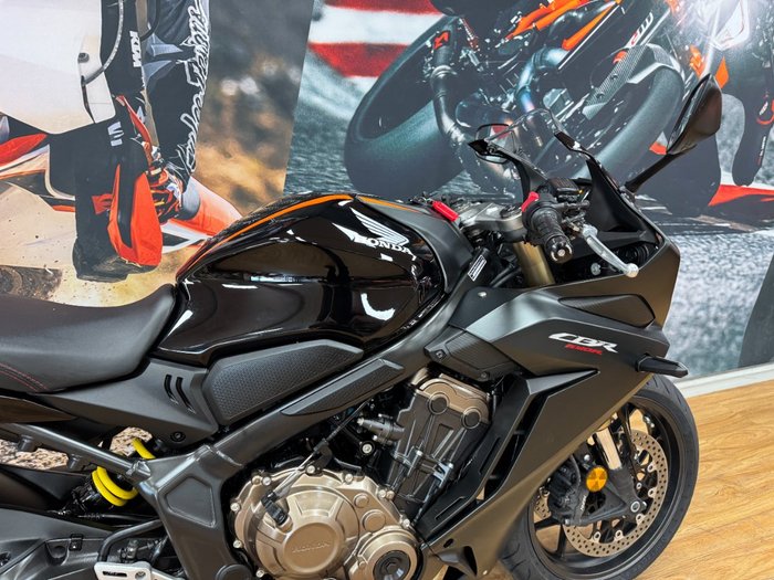 2022 Honda CBR650R BLACK