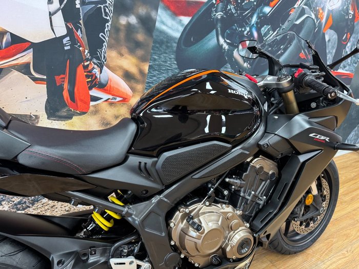 2022 Honda CBR650R BLACK