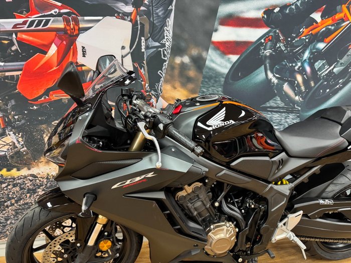 2022 Honda CBR650R BLACK