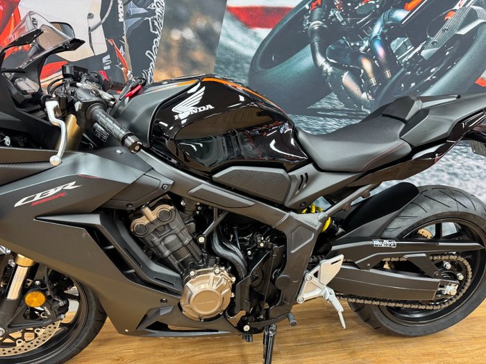 2022 Honda CBR650R BLACK
