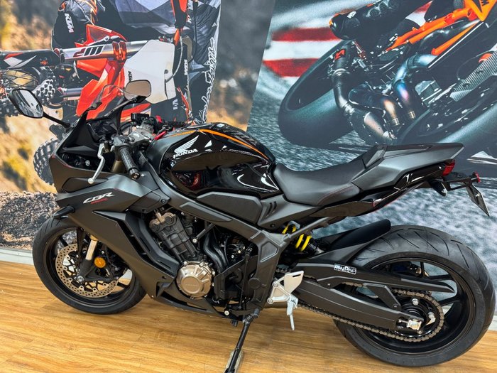 2022 Honda CBR650R BLACK
