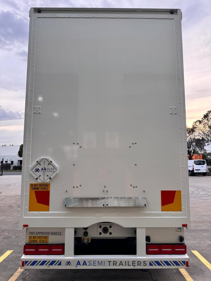 2015 Maxitrans St3 18 Pallet Drop Deck Curtain Sider, 1 X 20 Pins