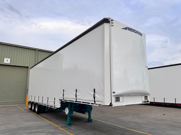 2015 Maxitrans St3 18 Pallet Drop Deck Curtain Sider, 1 X 20 Pins